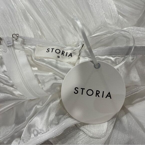 NEW STORIA if only bow bust midi dress in white Elegant White Strapless Dress - Picture 11 of 13